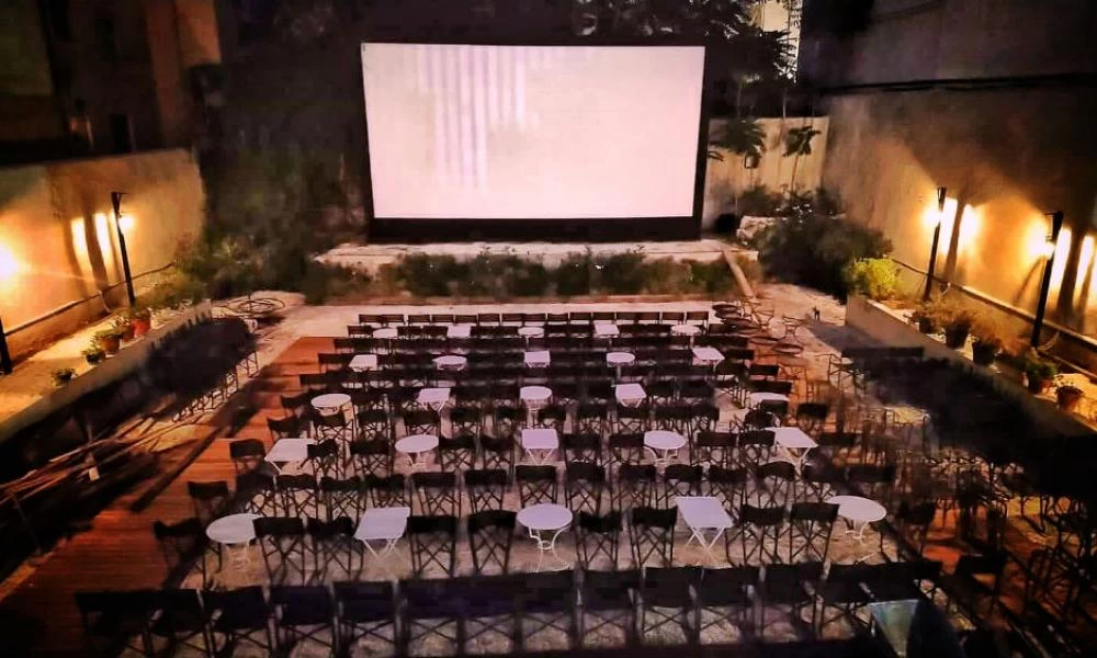 Ανοίγουν τα θερινά σινεμά - Τι ισχύει με συναυλίες και παραστάσεις